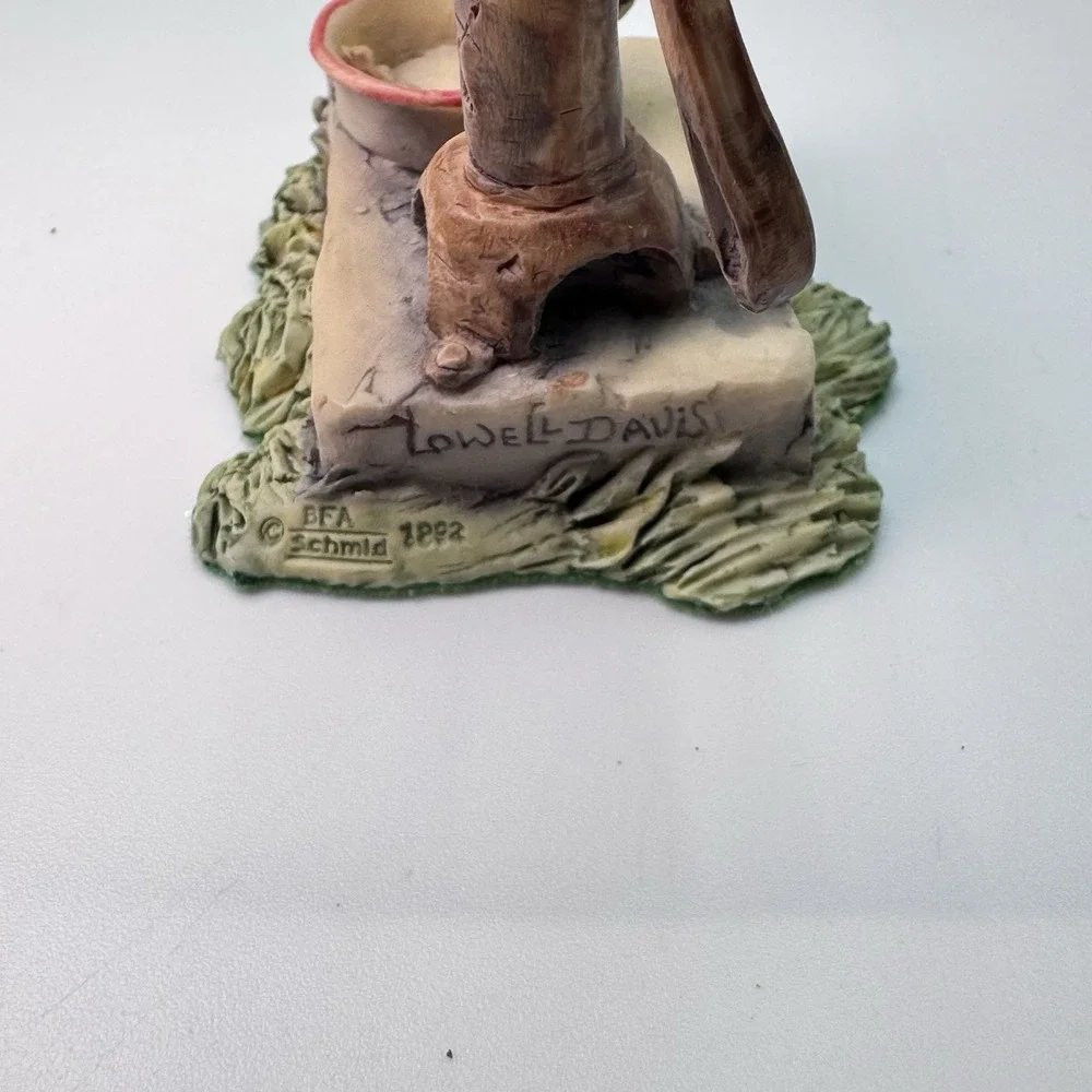 Lowell Davis THIRSTY? & DRY HOLE Bird Jug Crock Water Pump Figurine LOT 2 Schmid